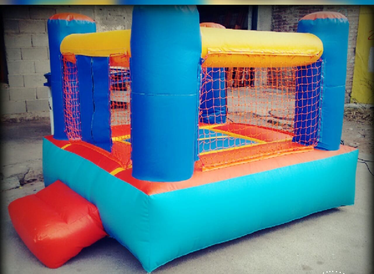 Castillo inflable tamaño 2x2 mts tipo castillo para edad 2-6 años